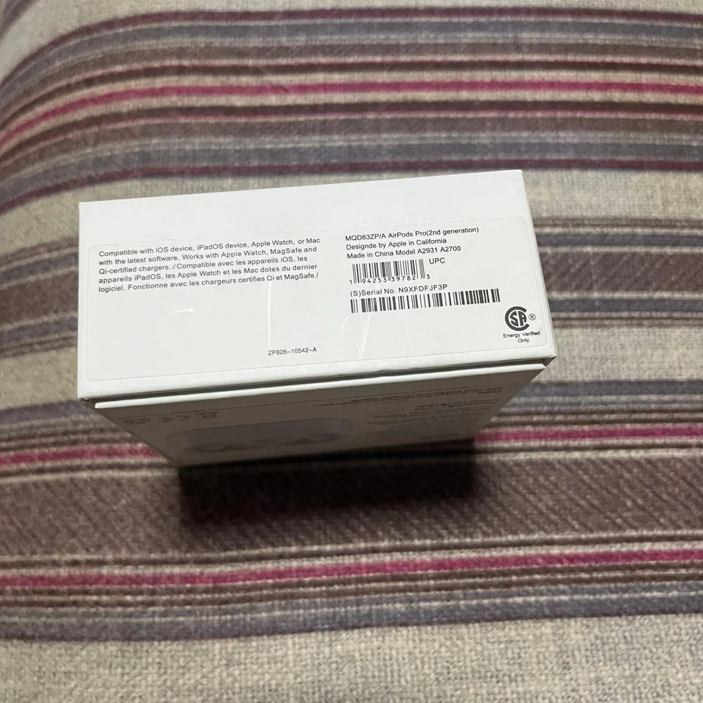 New Wireless Earbuds with Charging Case - White